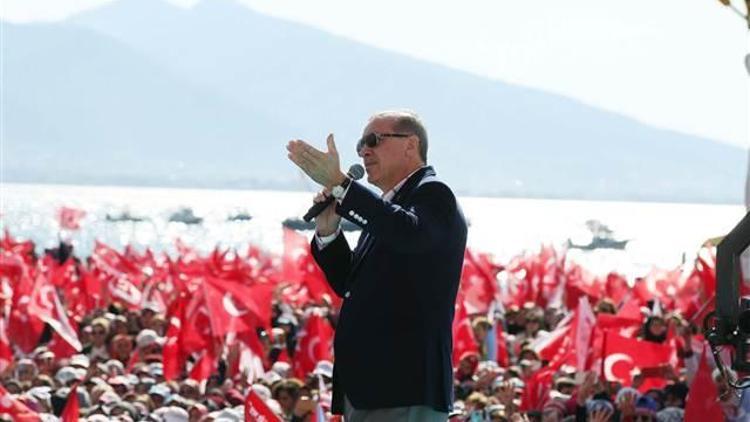 Cumhurbaşkanı Erdoğan: Hadi gel denize dök, alnını karışlarlar alnını