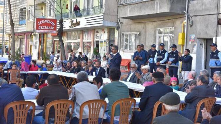 Turhal Belediye Başkanı Bekler mahalle sakinlerini dinledi