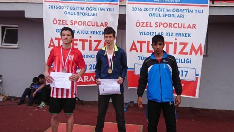 Özel sporculara madalya