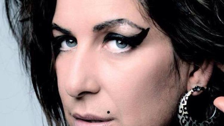 Amy Winehouse’un dünyaca ünlü tribute sanatçısı Türkiye’ye geliyor