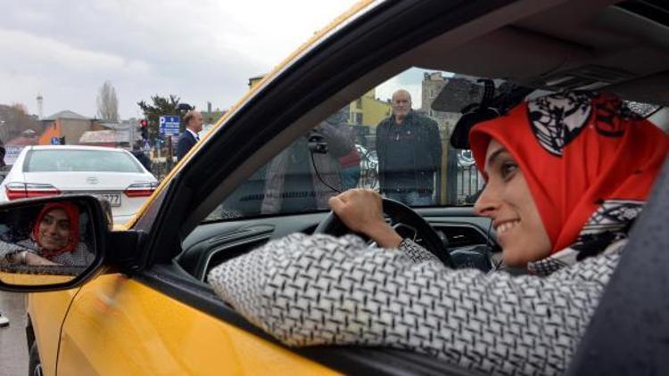 AK Partili Taşkesenlioğlu, takside Eveti anlattı