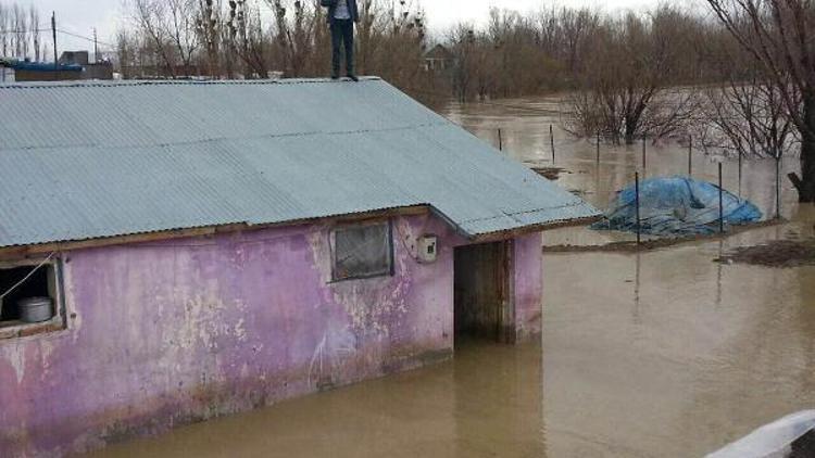 Muşta sel ve taşkınlardan 40 ev zarar gördü