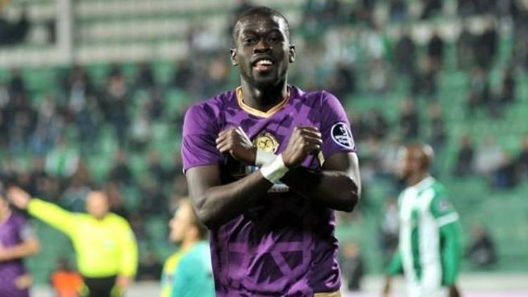 Aminu Umar: Süper Ligde oynamaktan çok mutluyum