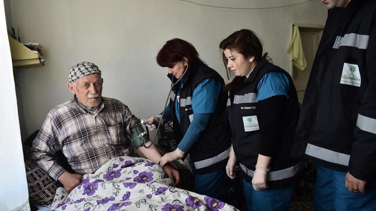 60 bin aileye evde sağlık hizmeti