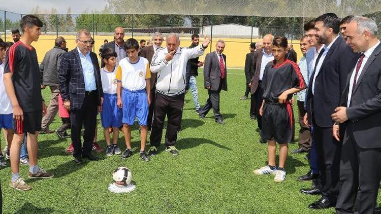 Yüreğir Belediyesinden Çağırkanlıya spor tesisi