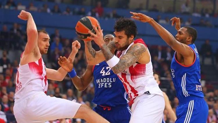 Anadolu Efes direnemedi