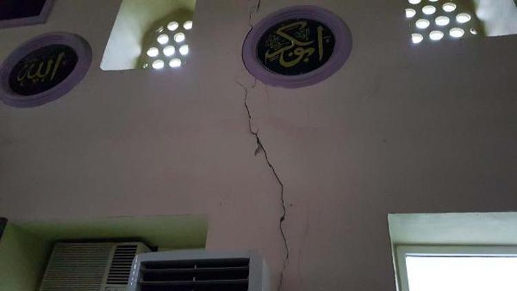 Manisada peşpeşe 4.9luk iki deprem korkuttu (5)