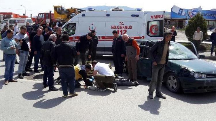 Karabükte üniversite öğrencileri kaza yaptı: 4 yaralı