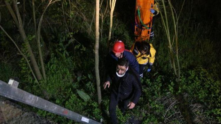 Sarıyerde otomobil ormanlık alana düştü: 1 yaralı