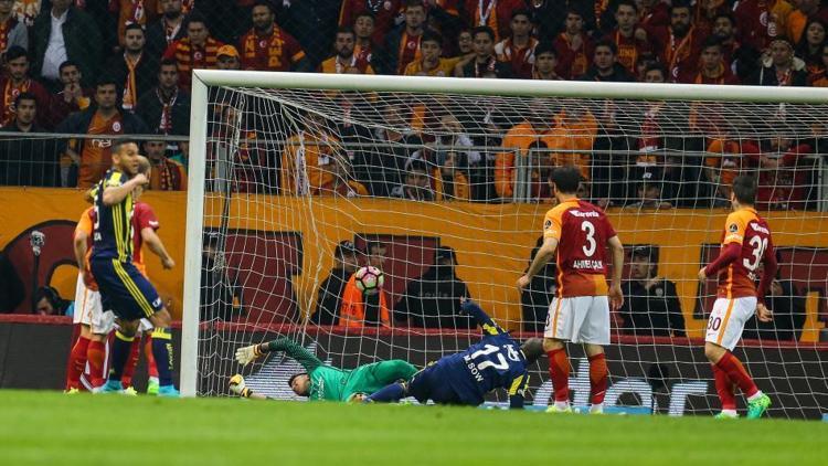 Bu Galatasaray kurtulur mu Tek şartla, Dursun Başkan...