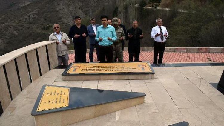 Kaymakam Erdem, Sazak Şehitlik Anıtını ziyaret etti