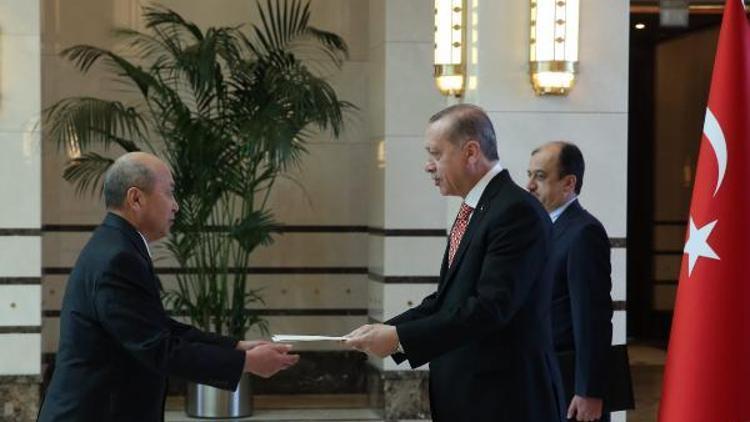 Cumhurbaşkanı Erdoğana Moğolistan Büyükelçisinden güven mektubu