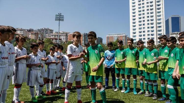 Beşiktaş, “Futbol ve Dostluk Günü” kutlamalarına ev sahipliği yaptı