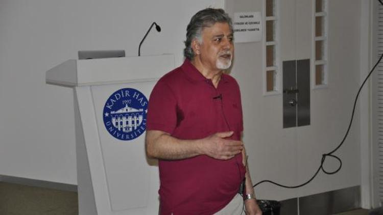 Prof. Dr. Kemal Yelekçiden Aşkın Kimyası semineri