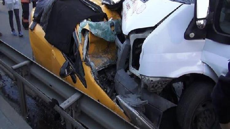Maltepede feci kaza: 2 ölü 3 yaralı