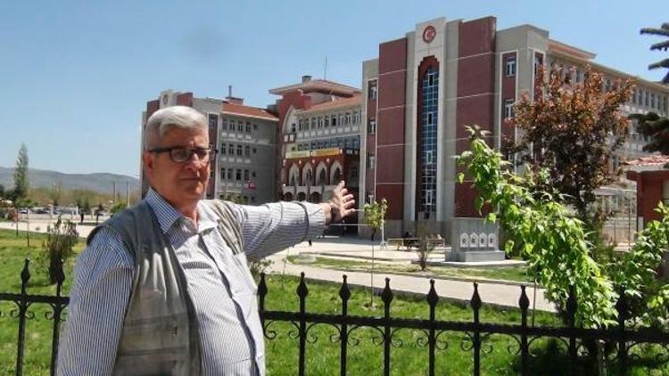 Simavda Anadolu Lisesinin kapatılma kararı velileri üzdü