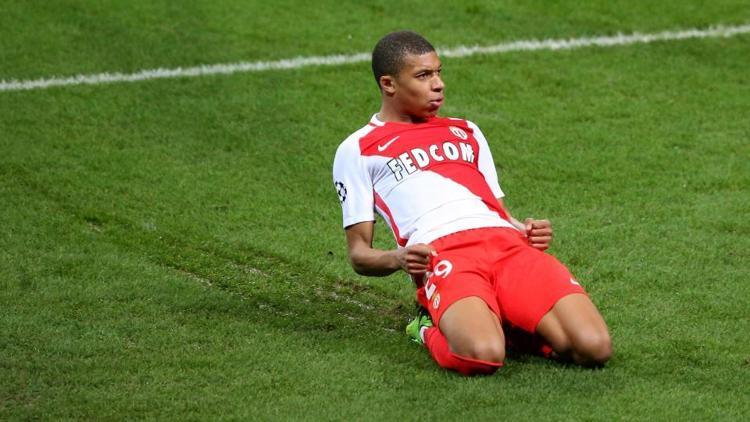 Monacoyu sırtlayan Mbappe, Arsenalde