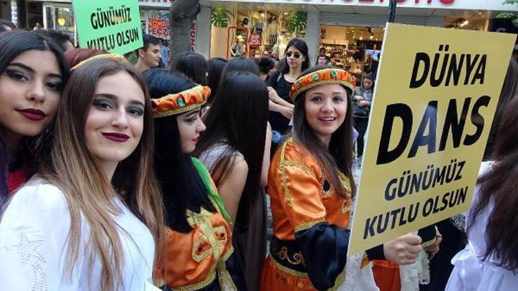 Dünya Dans Gününe festival havasında kutlama