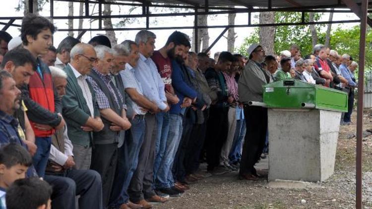 2 kardeşi ile eşlerini öldüren zanlı: Söylenecek bir şey yok (2)