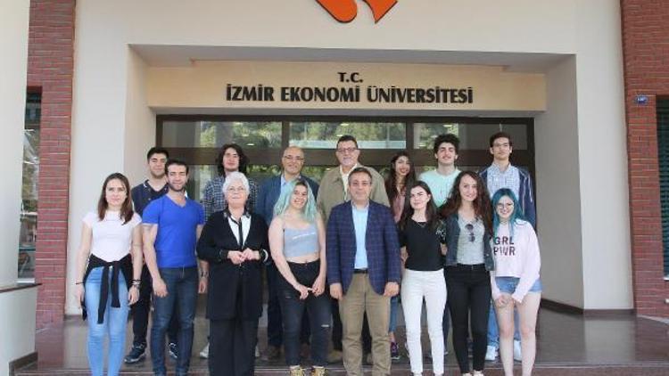 İzmir Ekonomiden NASAya yolculuk