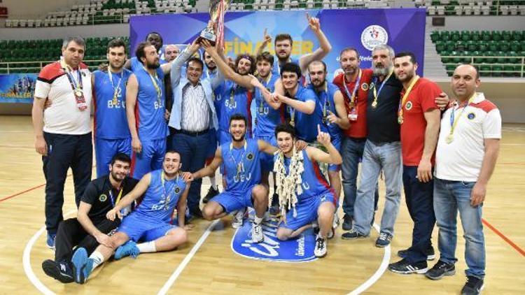 Bornovada düzenlenen Üniligde basketbolda Giresun ve Beykent şampiyon