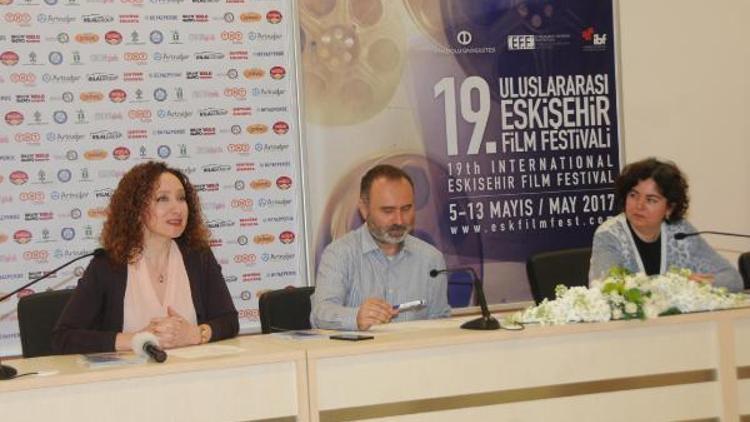 Eskişehir Film Festivalinin Onur ödülleri İzzet Günay ile Lale Belkısa verilecek