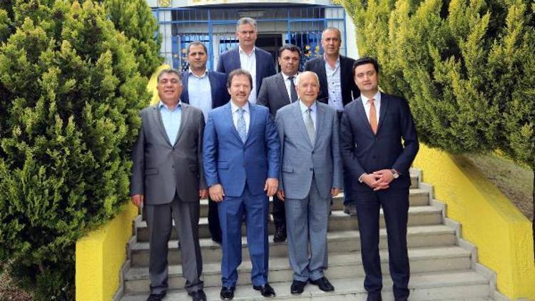 Başkan Yaşardan Ankaragücüne şampiyonluk kutlaması