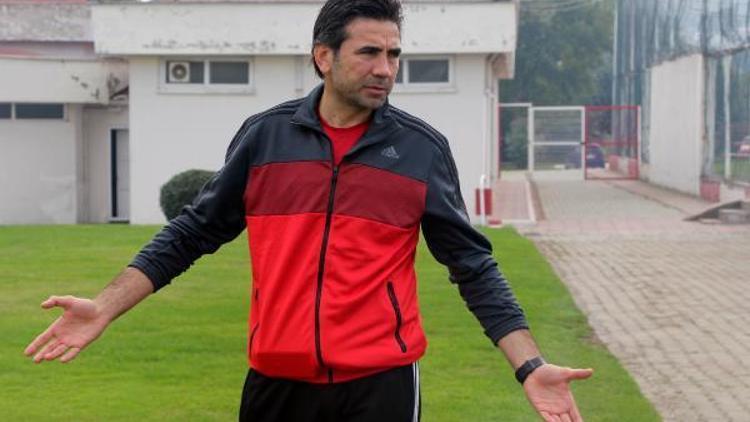 Samsunspor Teknik Direktörü Özköylü: Samsunspor geleceğe çok güvenle bakacak