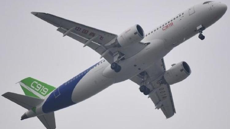 Çin’in yeni yolcu uçağı C919 ilk uçuşunu yaptı