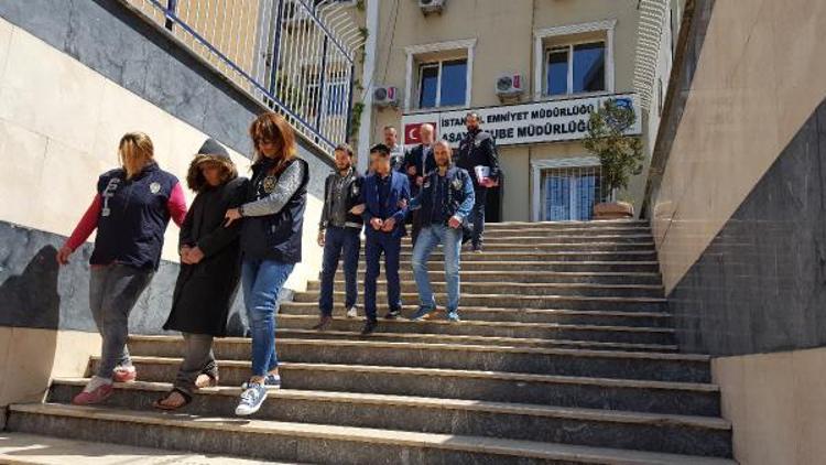 Polis kamera görüntüsü ararken suçlaları yakaladı