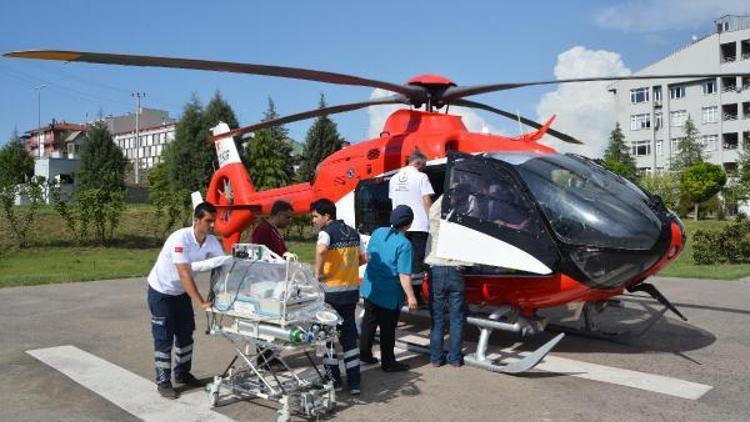 Suriyeli bebek, hava ambulansı ile sevk edildi