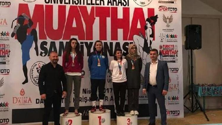 Üniversitelilerin Muay Thai başarısı