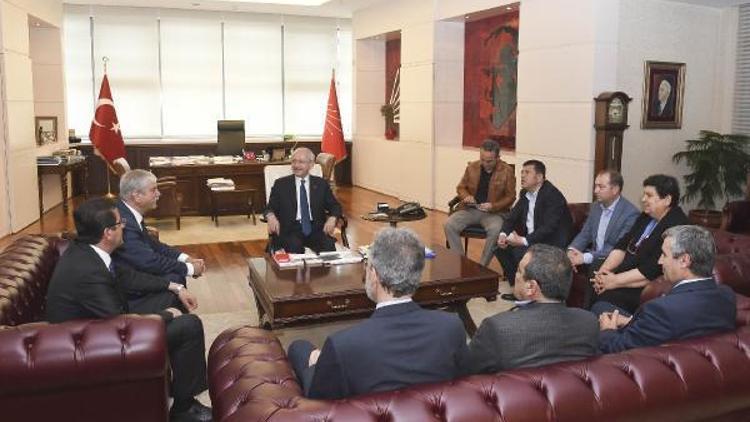 Kılıçdaroğlu; DİSK, KESK, TMMOB ve TTB başkanlarıyla görüştü