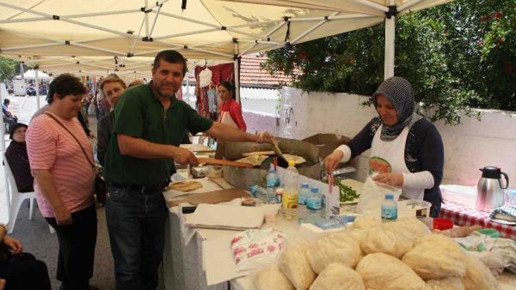 Bayraklı’da gözleme-ayran şenliği