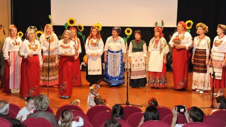 Ukraynalı- Türk ailelerden müzikal