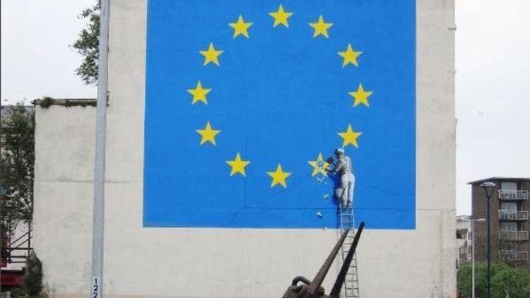 Banksy bu kez Brexite gönderme yaptı