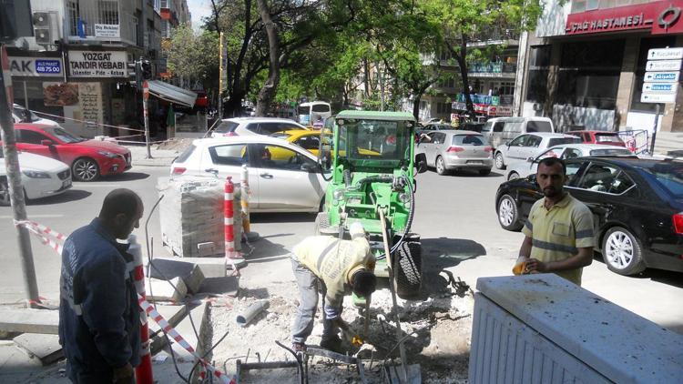 Geçit kalktı lambaya dikkat