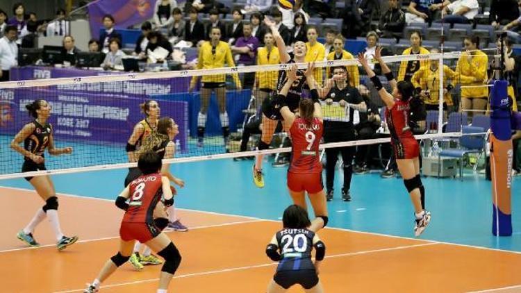 Dünya Kulüpler Voleybol Şampiyonasında iki Türk takım yarı finalde karşılaşacak