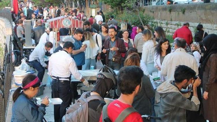 Sokak lezzetleri festivali renkli görüntülere sahne oldu