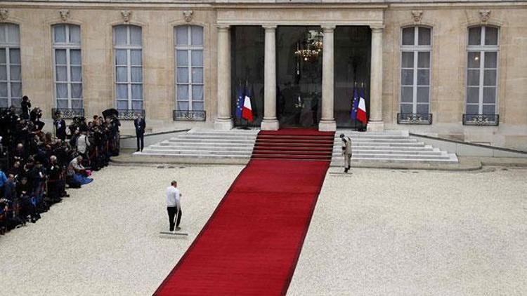 Elysee Sarayı devir teslim için hazırlandı