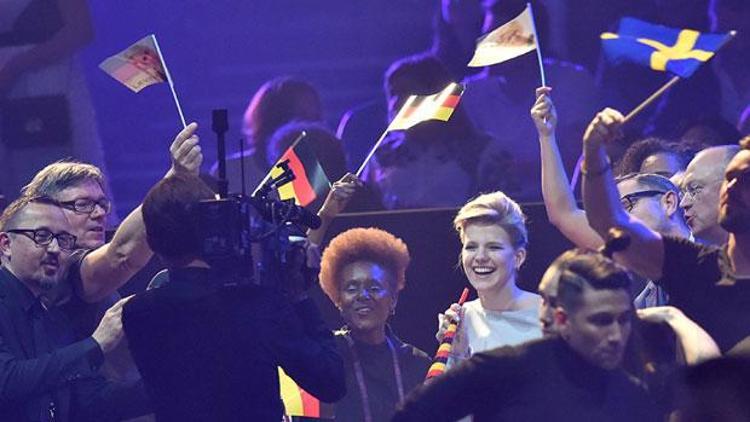 Almanya Eurovision’da sondan ikinci oldu