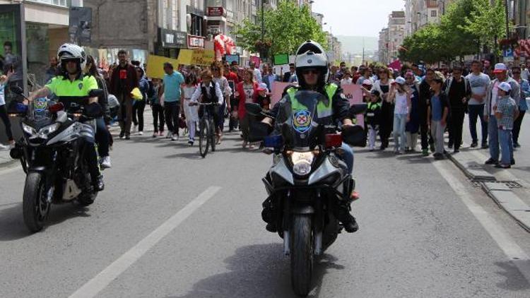 Sivasta Karayolu Güvenliği ve Trafik Haftası kutlandı