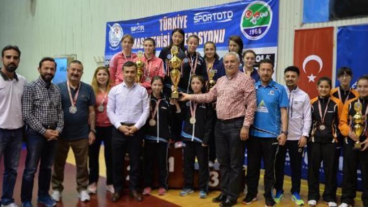 Bursa Büyükşehir masa tenisinde Türkiye Şampiyonu