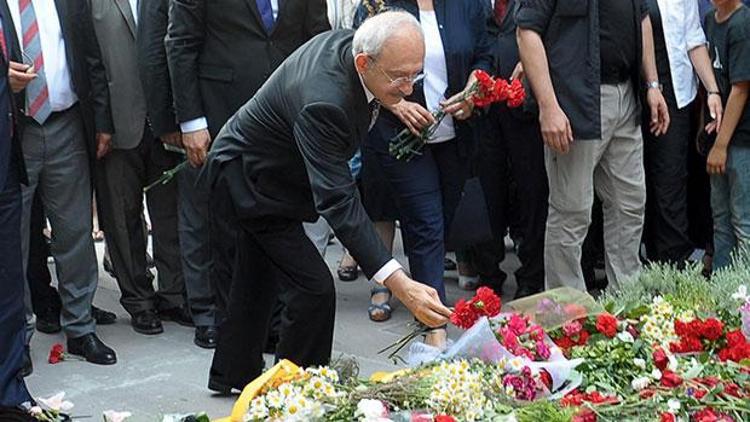 Kılıçdaroğlu, Zübeyde Hanım’ın mezarını ziyaret etti