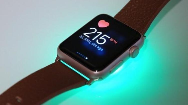 Apple Watch kalbinizi adım adım takip ediyor