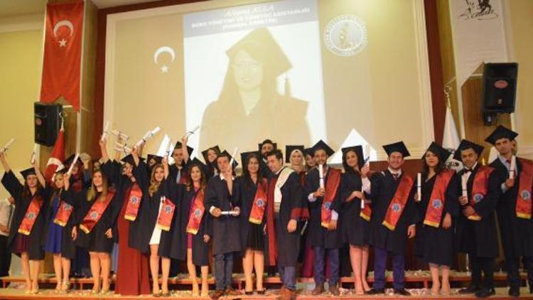 Sandıklı MYOda mezuniyet töreni