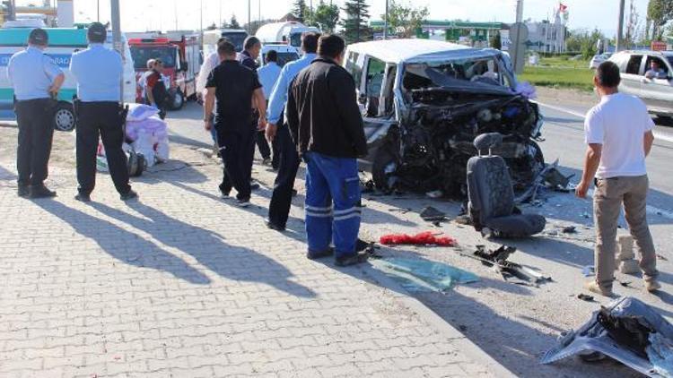 Eskişehirdeki minibüs kazasında ölü sayısı 3e yükseldi