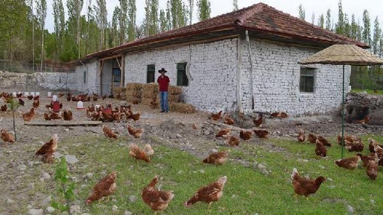 Ata yadigarı değirmenini kendisi restore etti