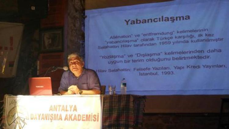 İhraç edilen Prof. Dr. Karaman: Toplum doğal haklara karşı duyarsızlaşmış