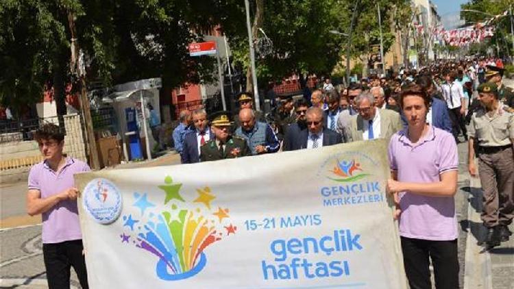 Lüleburgaz’da gençlik yürüyüşü yapıldı